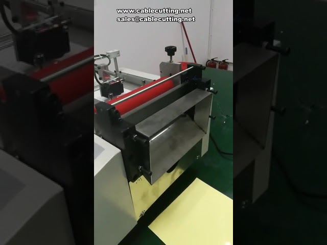 Automatic Garment Label Cutting Machine with Feeder for Textile Industry