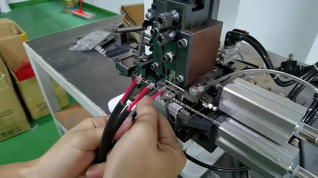 Double Wire Continuous Strip Terminal Machine for Two Wires Simultaneous Processing